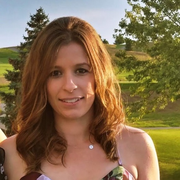 Meet your Posher, Allison - Picture 1 of 1